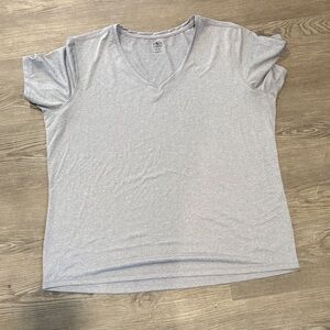 Athletic Works Light Gray V-Neck Tee